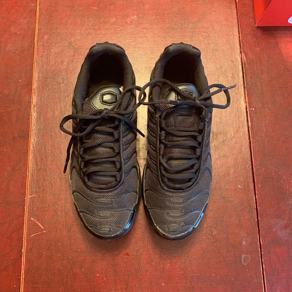 Air max plus black